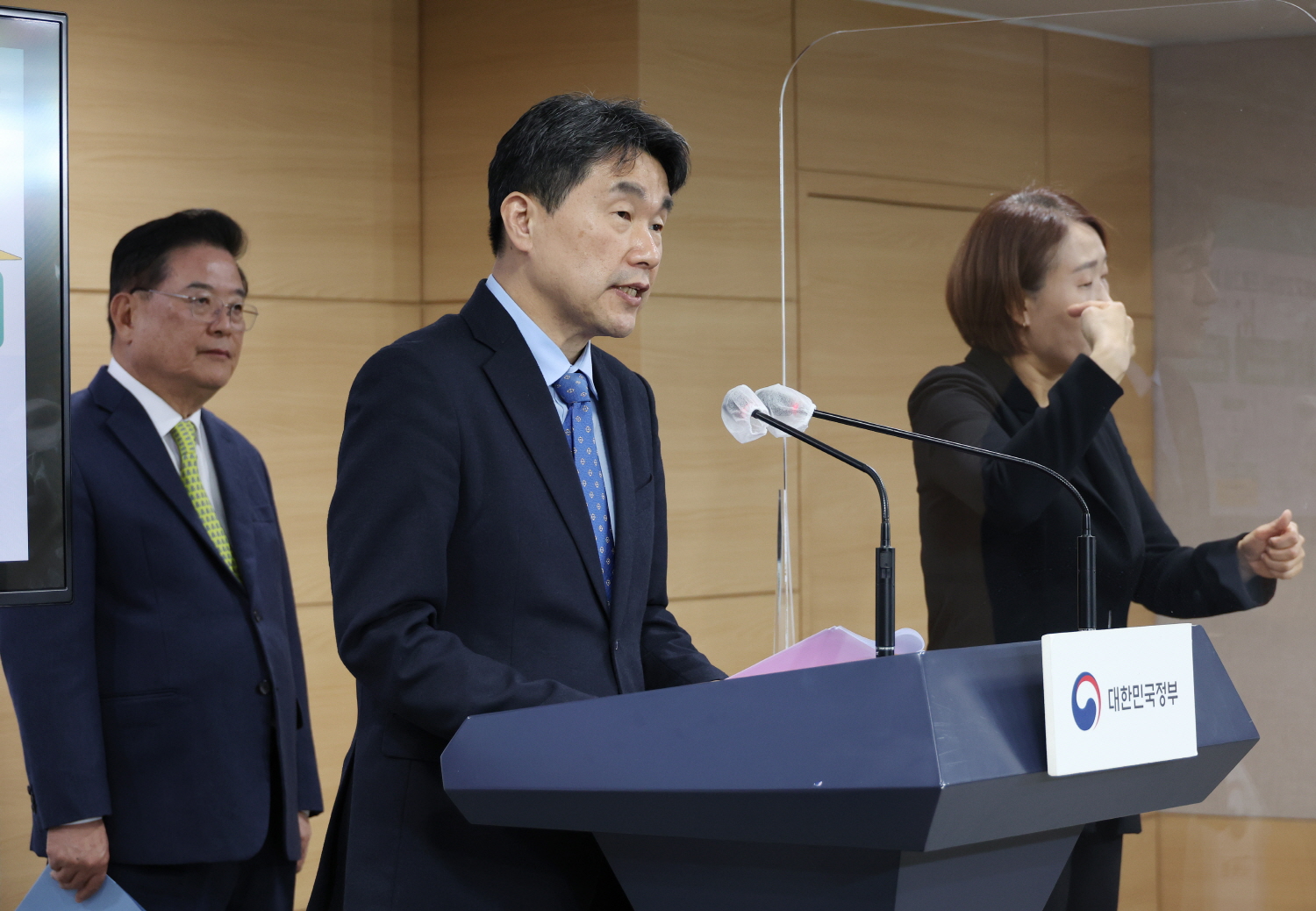 이주호 부총리 겸 교육부장관은 3월 17일(금) 정부서울청사에서 ‘학교복합시설 활성화 방안’을 발표