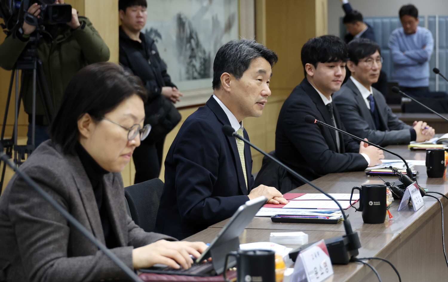 이주호 부총리 겸 교육부장관은 11월 29일(수), 경남도청에서 개최된 글로컬대학 간담회에 참석했다.