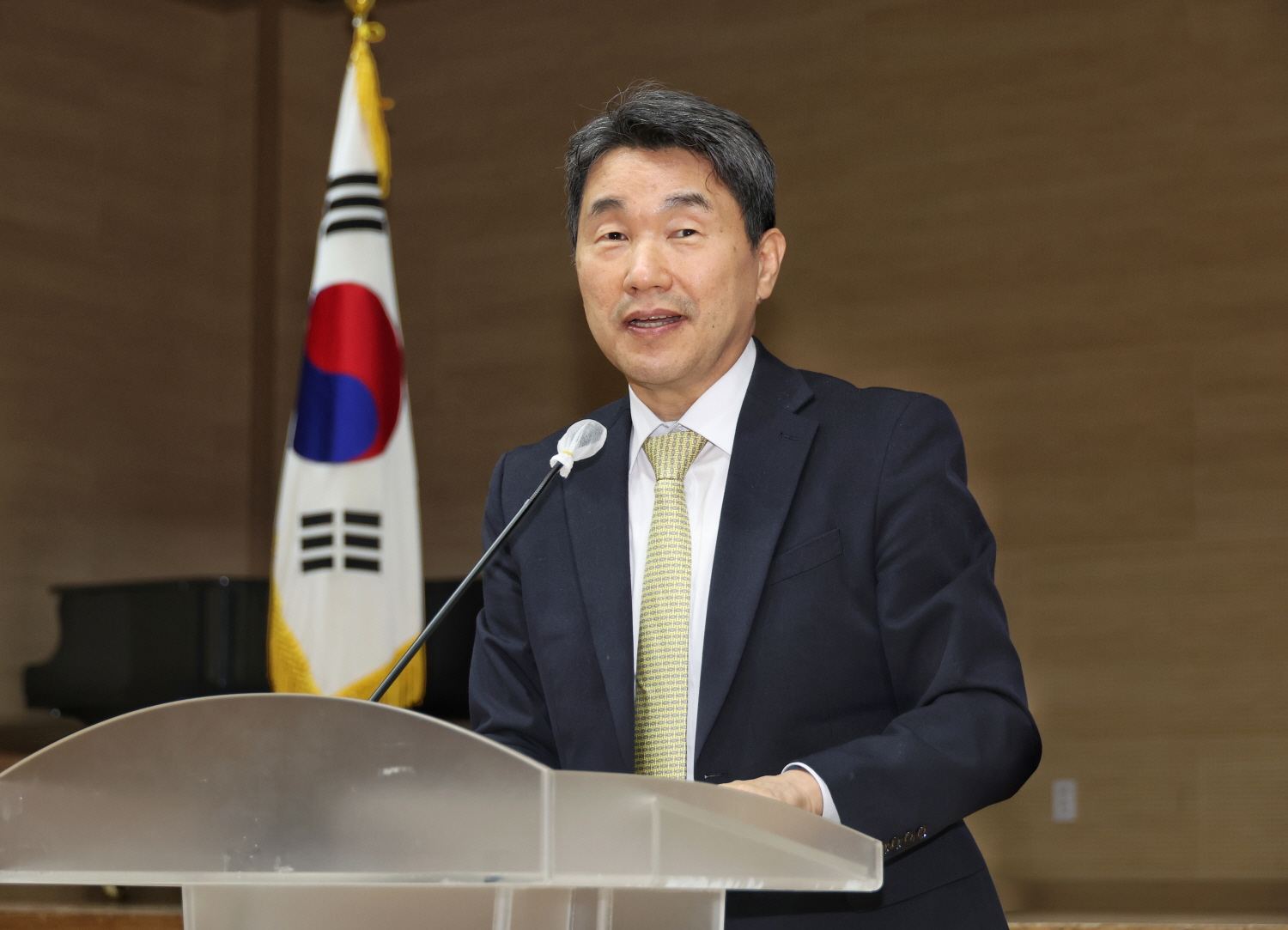 이주호 부총리 겸 교육부장관은 11월 20일(수), 경남도교육청에서 열린 “찾아가는 교육발전특구 설명회(경남)”에 참석