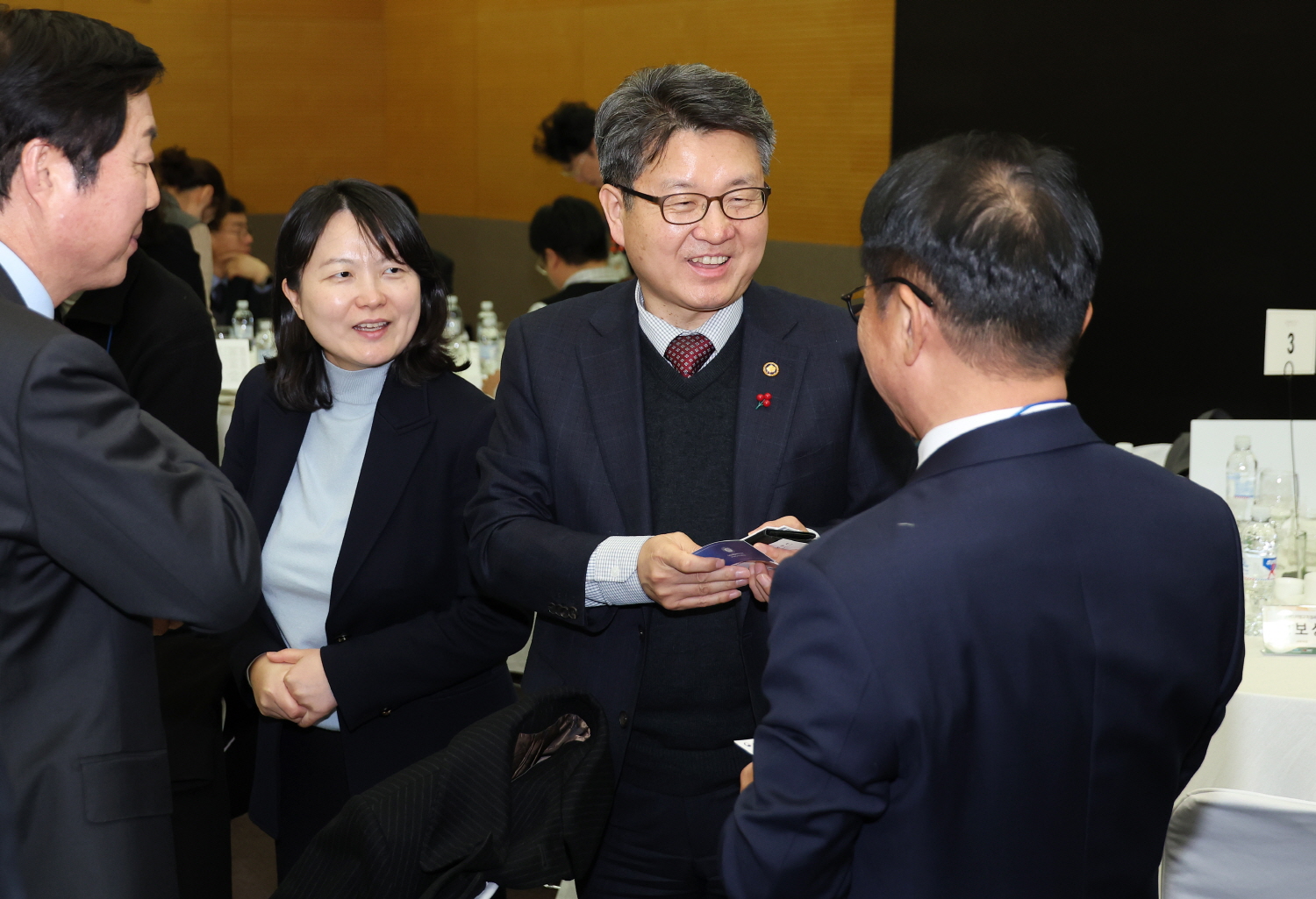 오석환 교육부차관은 1월 19일(금), 서울 코엑스에서 열린 2024 에듀테크 신년 하례회에 참석했다.