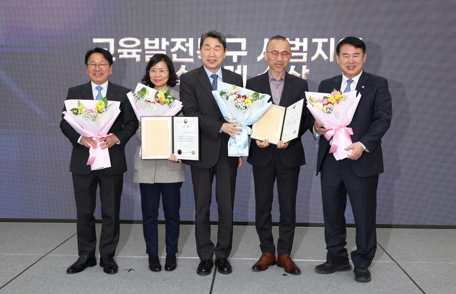 이주호 부총리 겸 교육부 장관은 지방시대위원회, 광주광역시교육청과 함께 3월 20일(목), 홀리데이인 광주호텔에서 ‘2024년 교육발전특구 시범지역 성과보고회’를 개최했다.