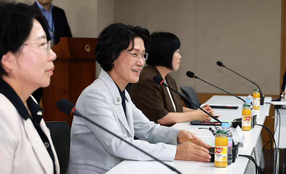 의대교육자문단 첫 회의 참석 및 위촉장 수여식