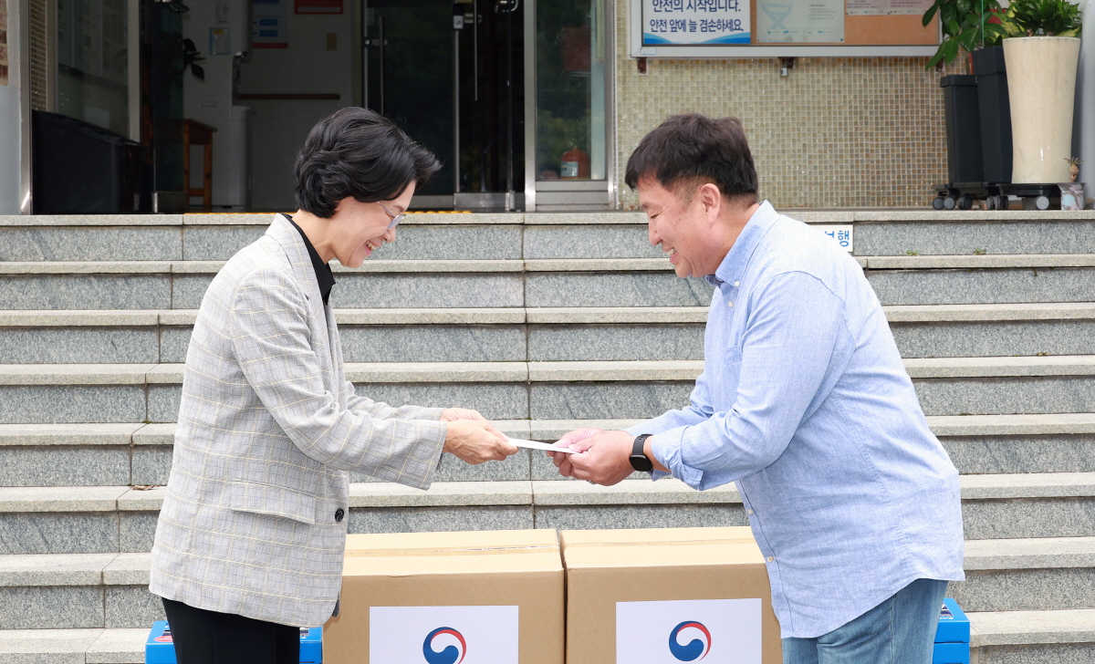 추석 명절 맞아 사회복지시설 방문 추석 명절 맞아 사회복지시설 방문