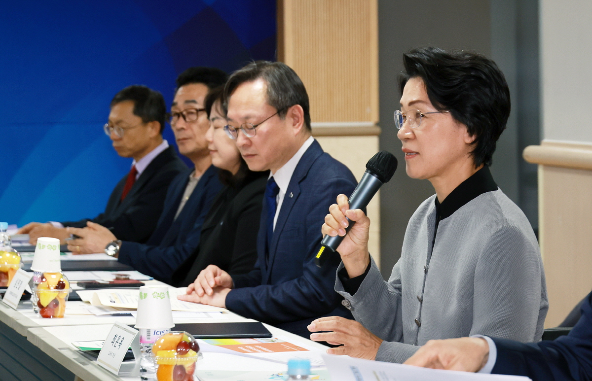 폐교 활용 활성화를 위한 MOU 체결 폐교 활용 활성화를 위한 MOU 체결