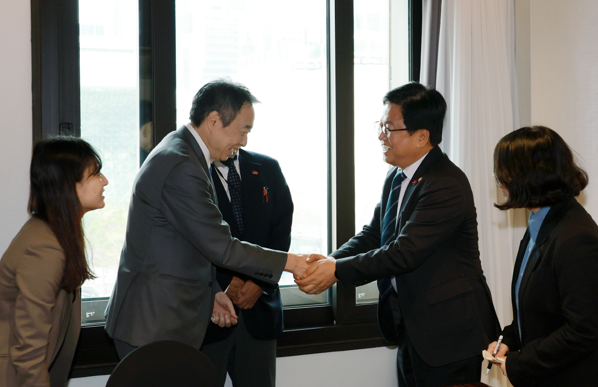 주한 일본 대사 면담