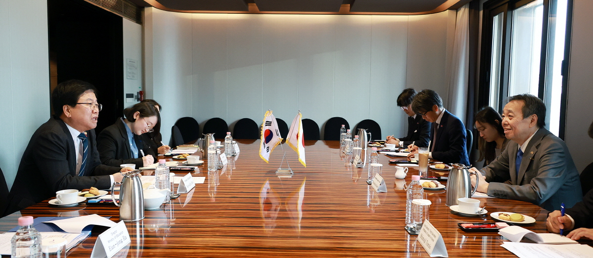 주한 일본 대사 면담