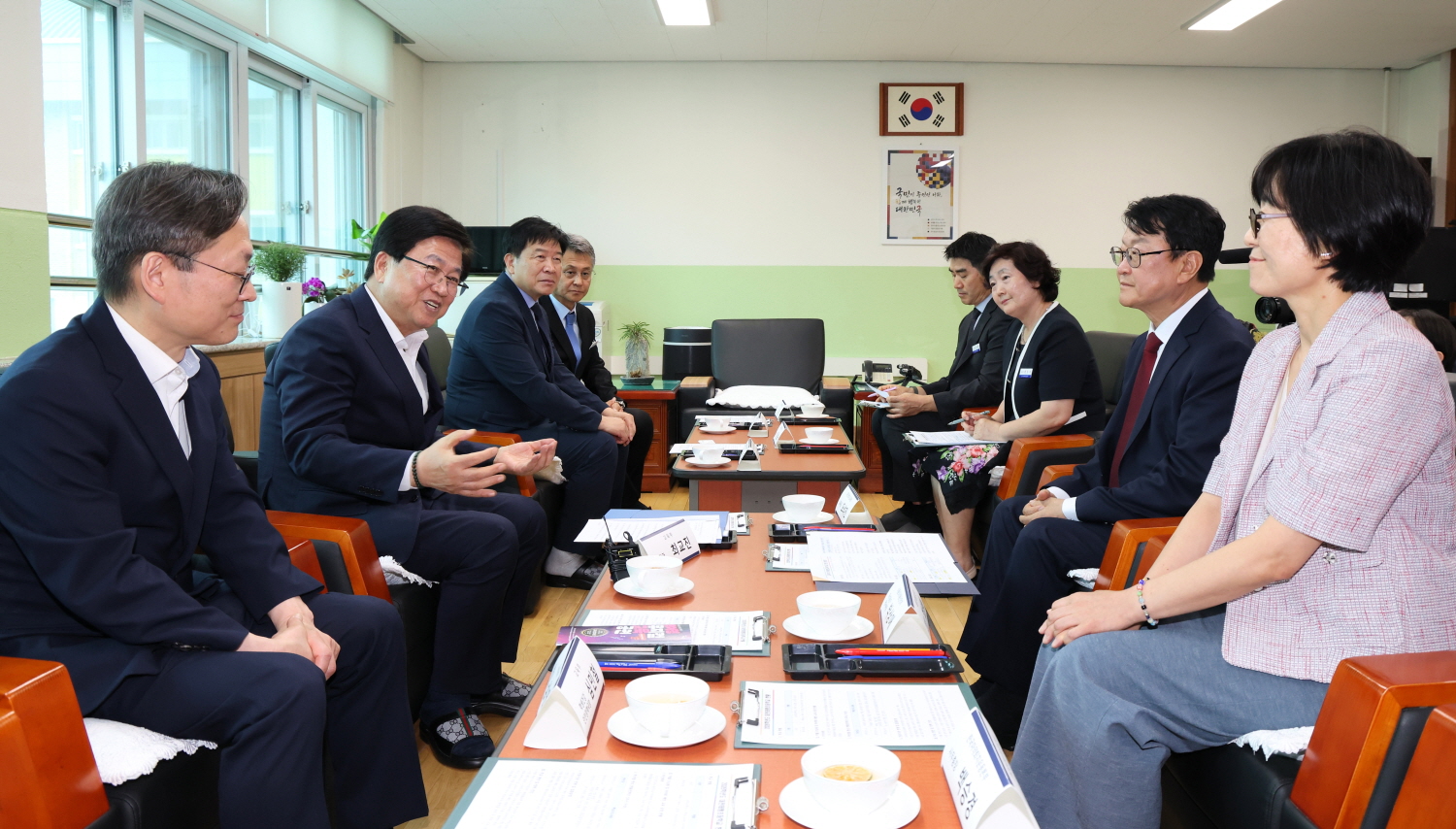 최교진 교육부 장관은 7월 1일(수) 대전태평초등학교에서 ‘학교 마약예방교육 내실화’를 주제로 간담회를 주재