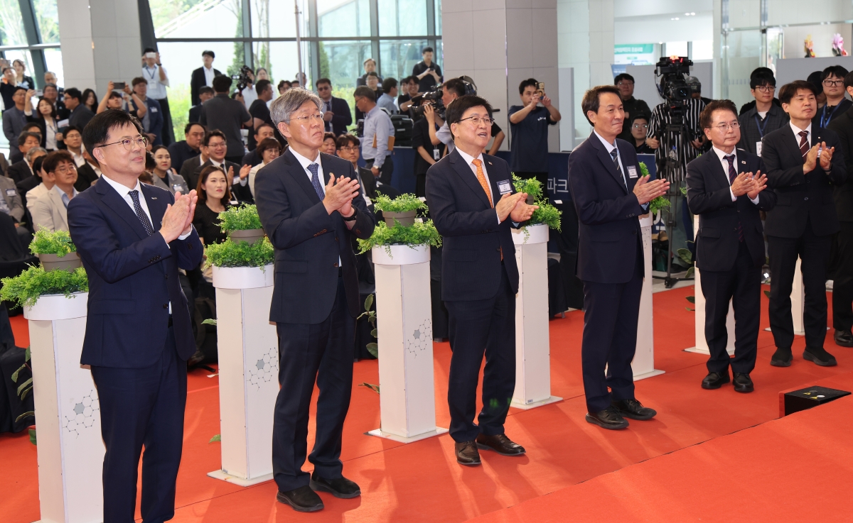 강원대 캠퍼스 혁신파크 산학연혁신허브 준공식