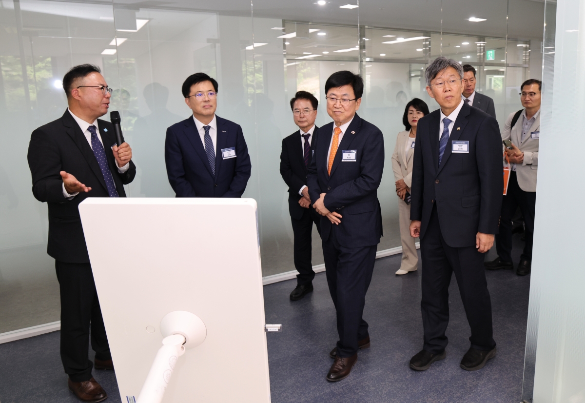 강원대 캠퍼스 혁신파크 산학연혁신허브 준공식