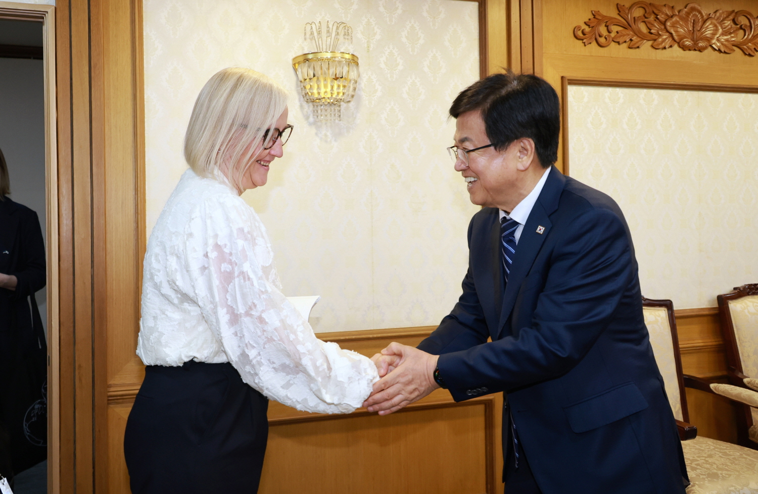 에스토니아 교육연구부 장관을 만나, 양국의 주요 교육정책을 공유하고 교육협력 확대 방안을 논의
