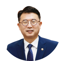 교육부 차관 장상윤 인물사진