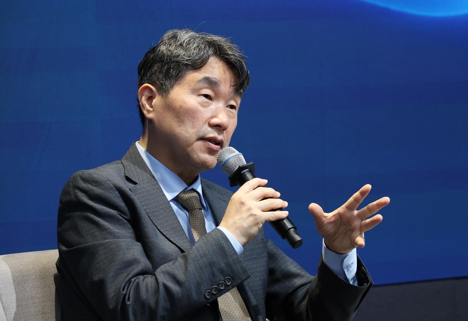 MOE Launches an Advisory Group “CHANGERS”(6)