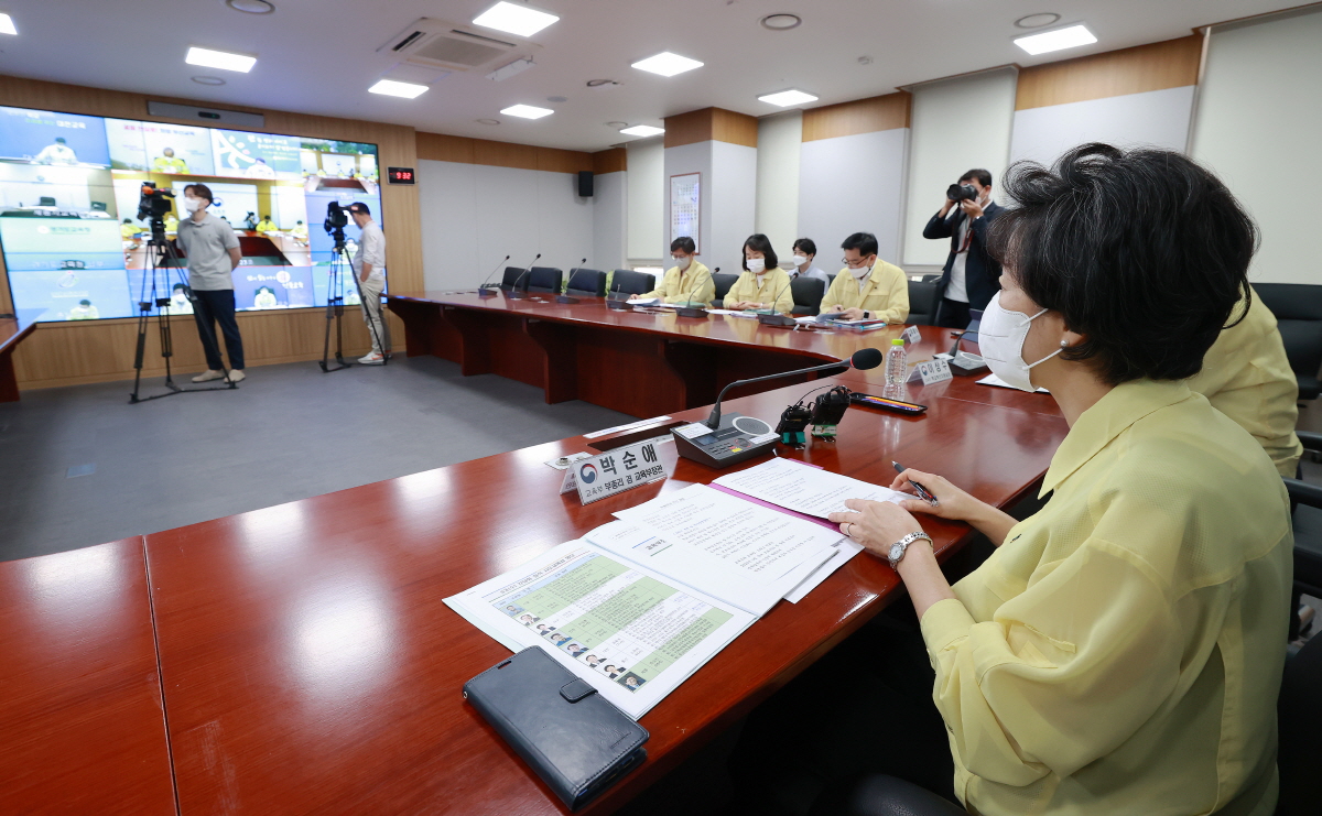 220803am_교육부장관-시도교육감 영상간담회9.jpg