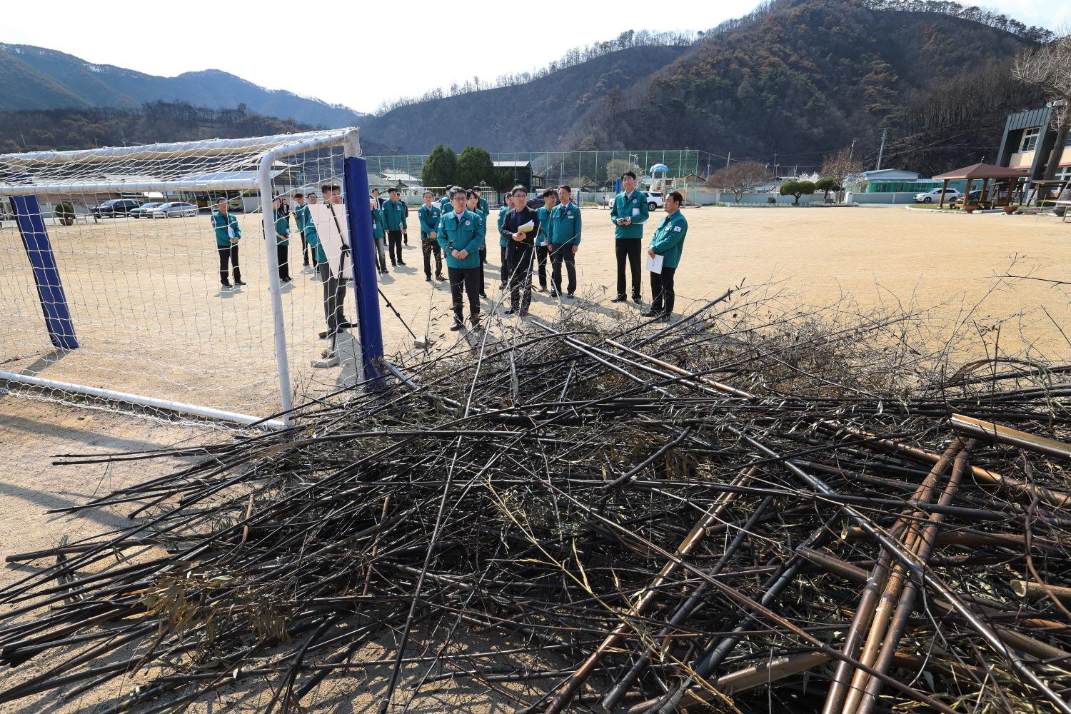 경북 영덕 산불 피해학교 현장방문